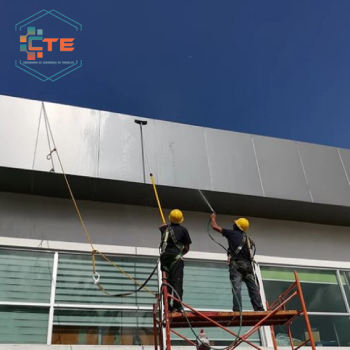 Hidrojateamento de Fachada de Loja na Luz